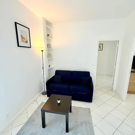 Tour Eiffel Molitor * Paris